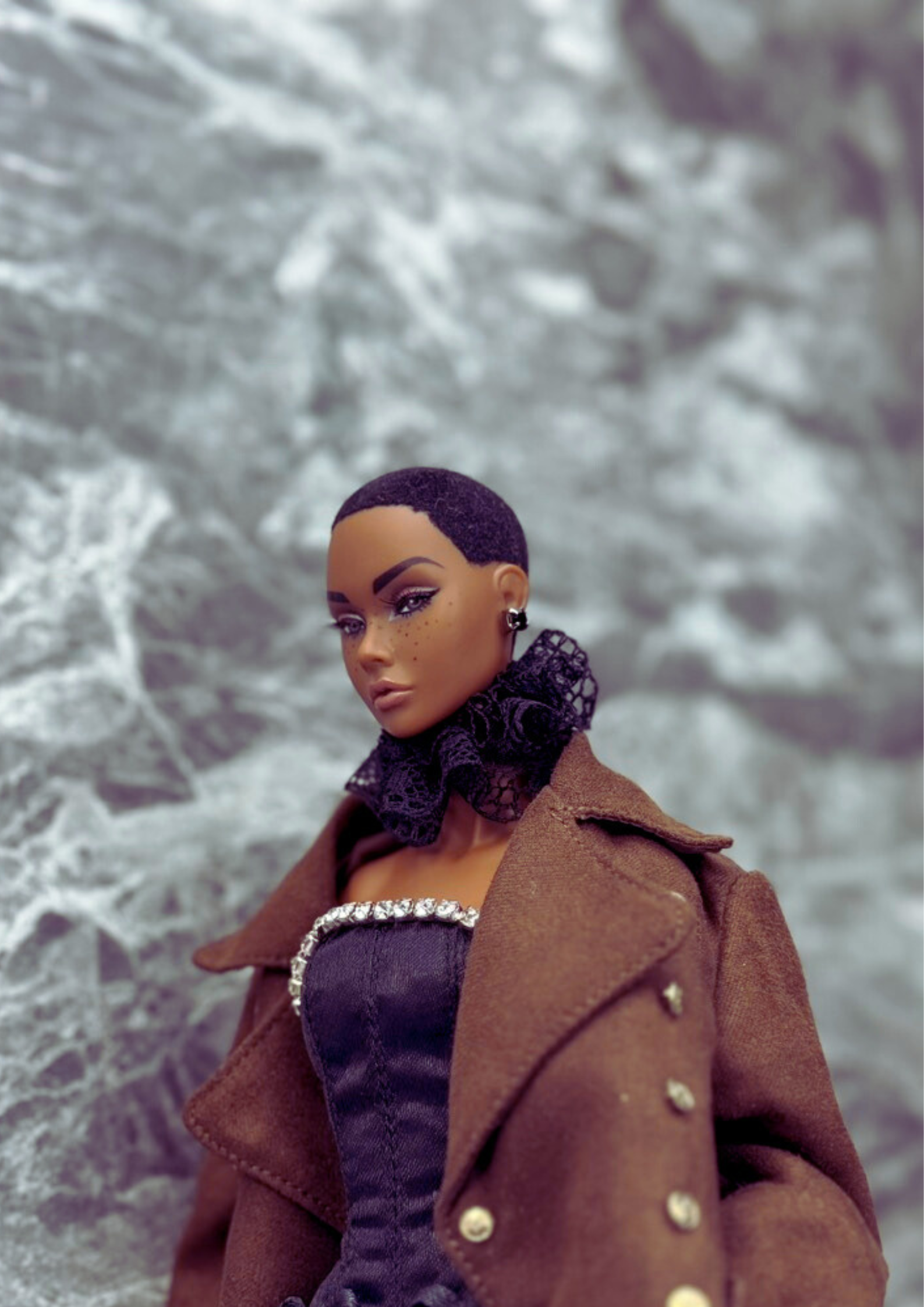 A BREEZING DAY | Y2K Collection - Military oversize trenchcoat with gold button and pocket detail for Fashion Royalty Doll & 12" doll
