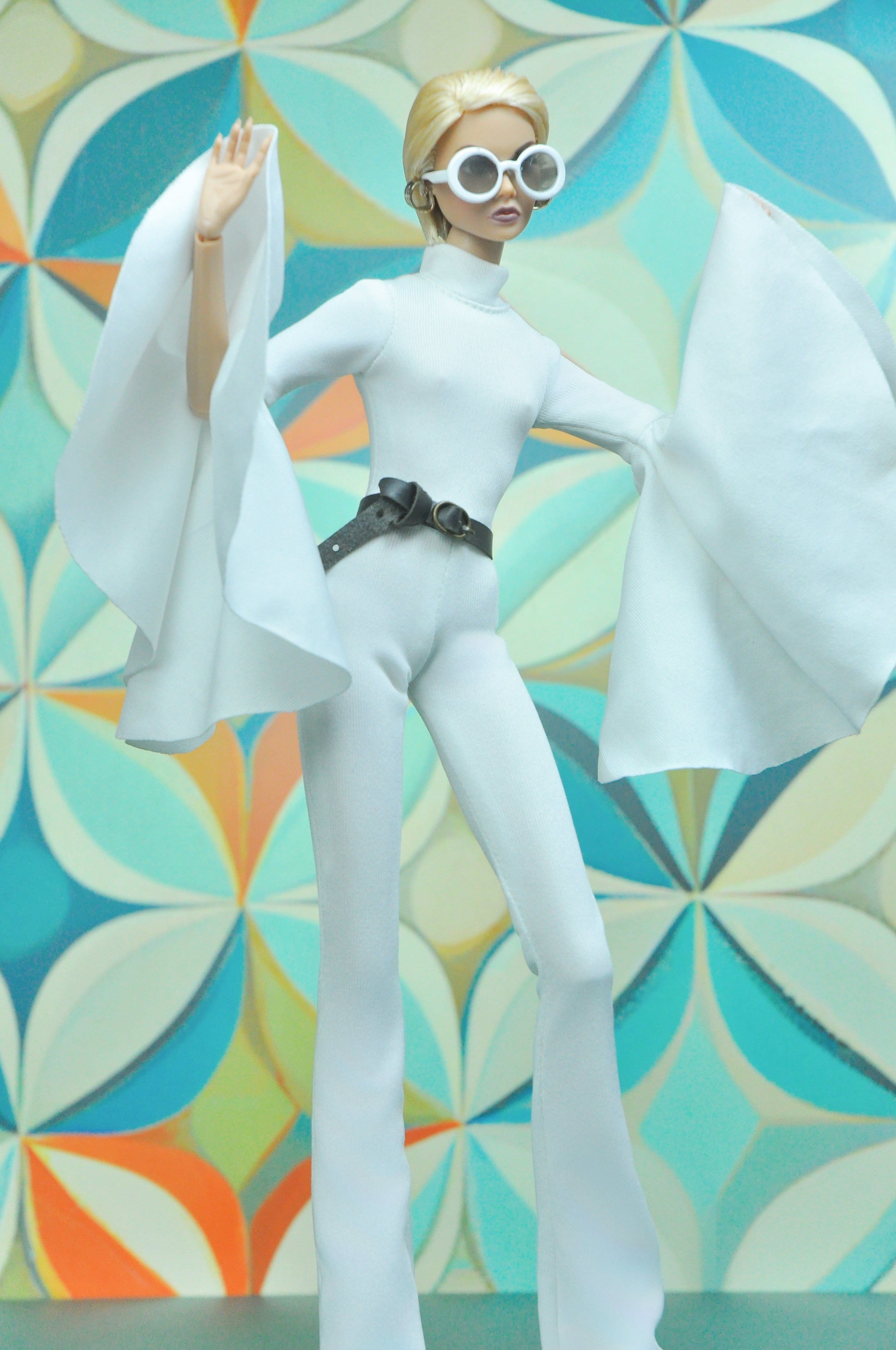 A 70s A Go Go | Jumpsuit with flare sleeves Fashion Royalty & NU Face 6.0
